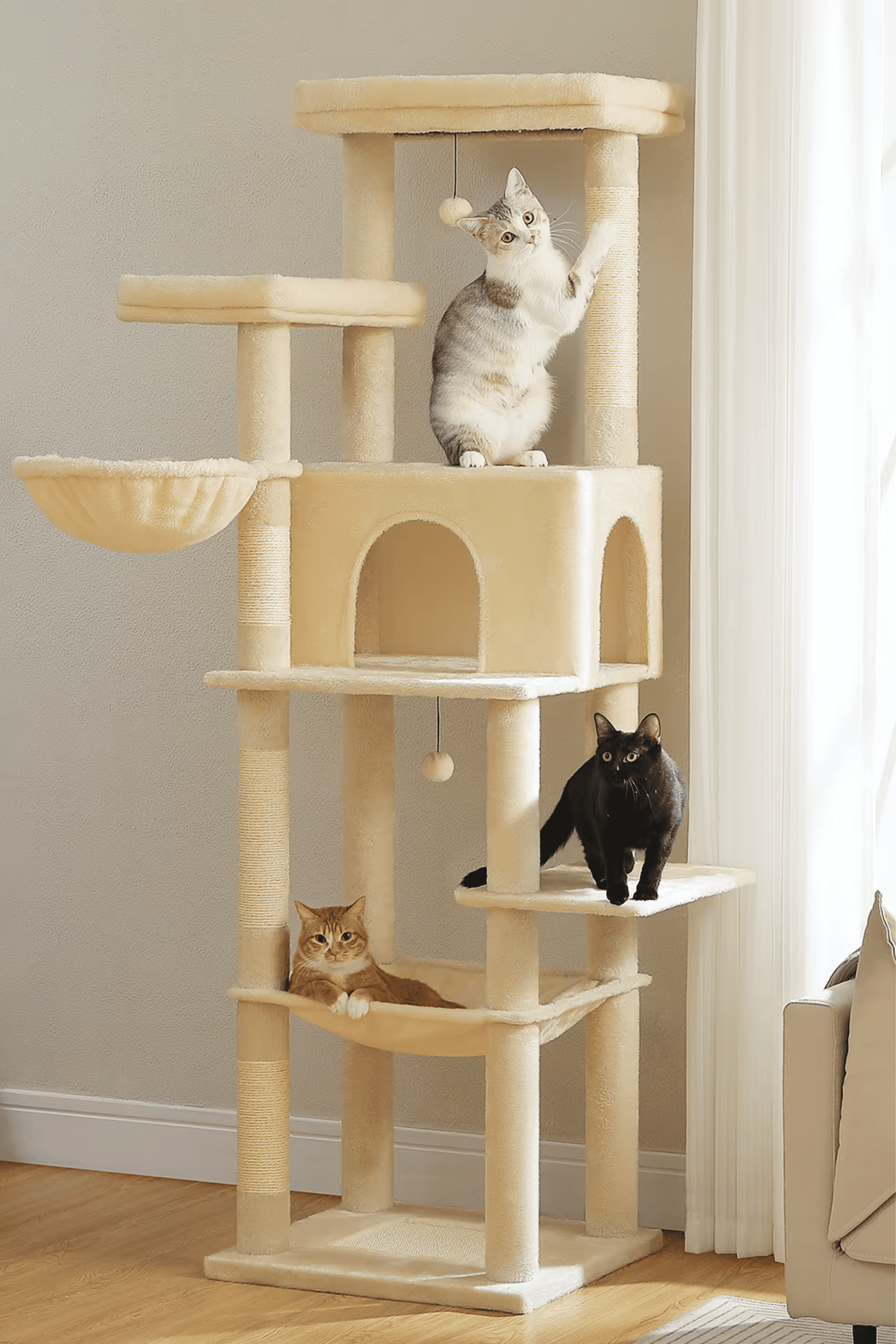Arbre_a_Chat_Beige_186_cm_avec_Plateformes_et_Griffoirs_en_Sisal_Interieur