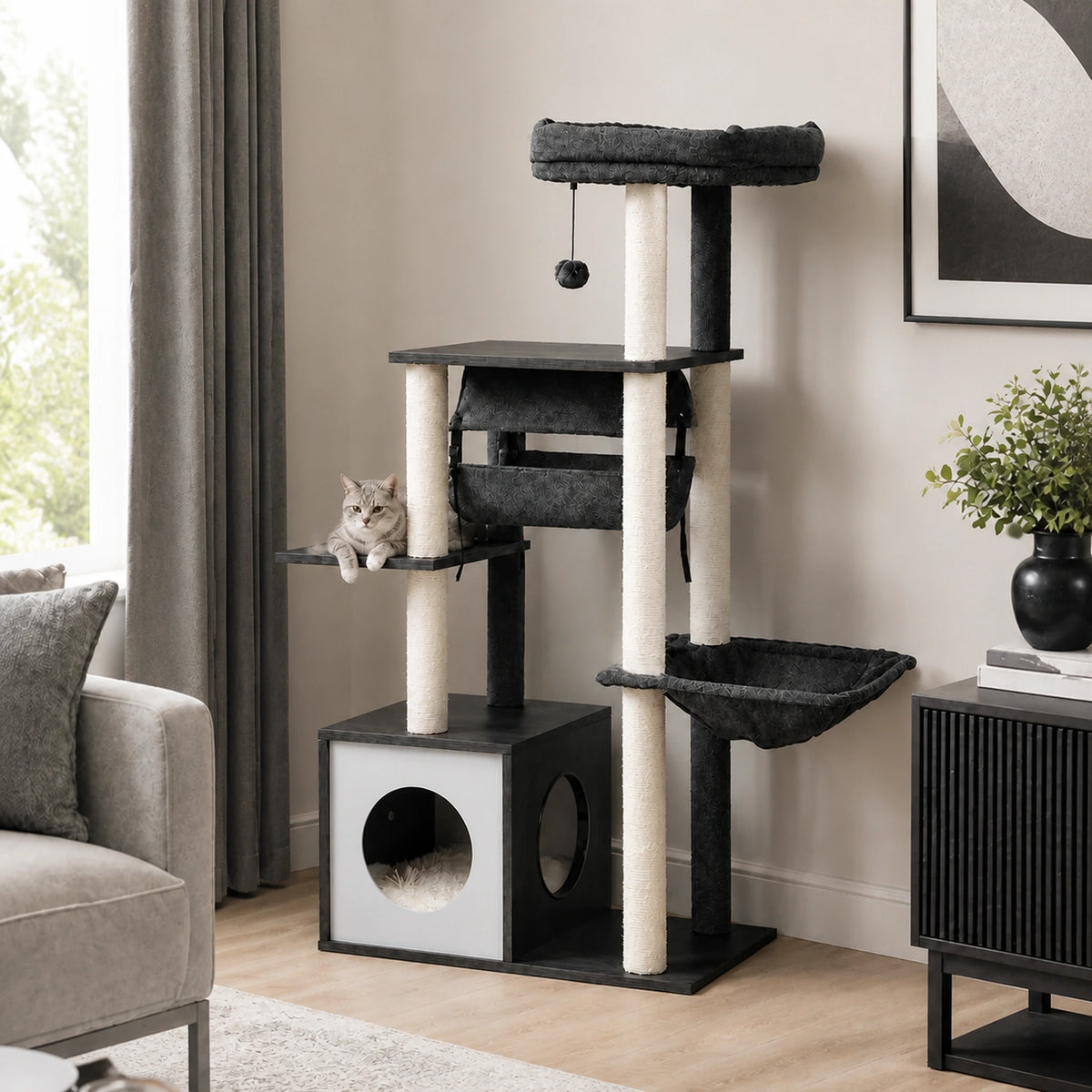 Arbre à chat en bois gris Alcova dans un salon avec niche, tunnel, hamac et couchage supérieur