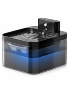 Fontaine à eau Lumévia de 2,2 L avec réservoir translucide lumineux et plateau noir, sur fond blanc.