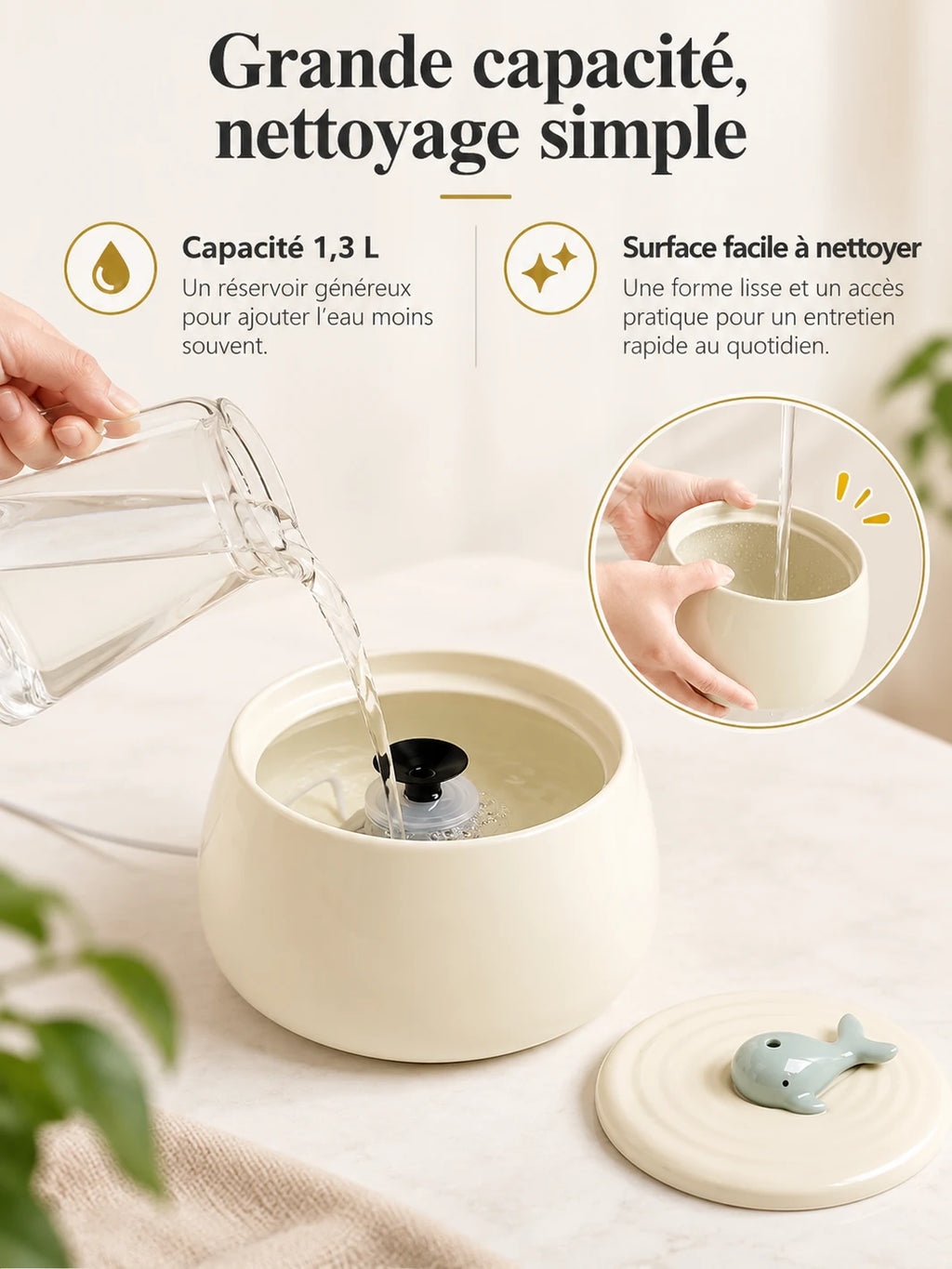 Cuve de 1,3 L et surface en céramique blanc ivoire facile d’accès pour l’entretien d’Élévia.